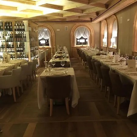 Garni San Lorenzo Пинцоло